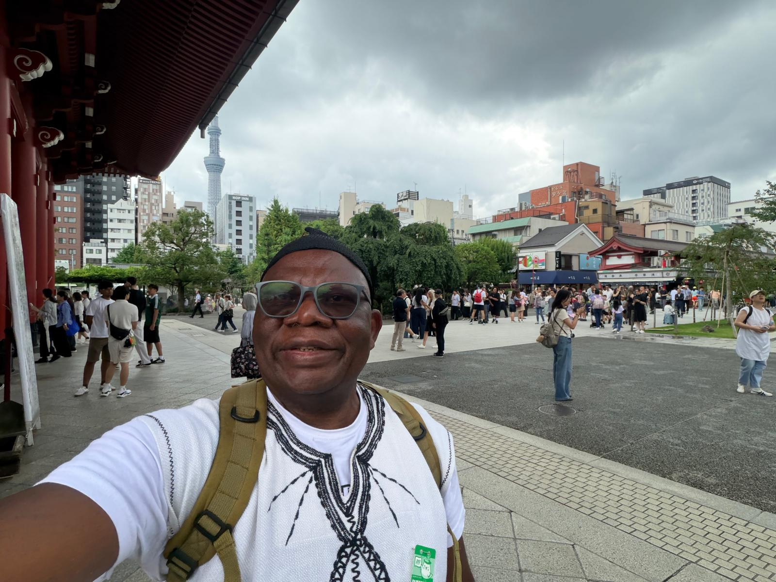 Pa Fru at Sensō-ji, Tokyo